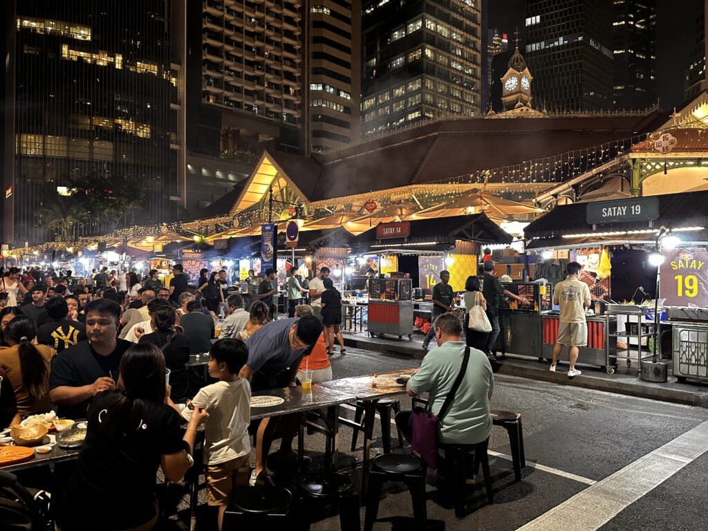 Boon Tak, Lau pa sat barbecue street in Singapore 